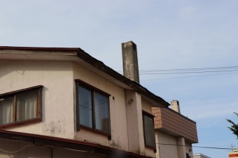 三角屋根煙突横
